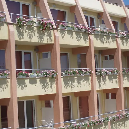 Apartment For Guests 