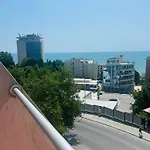 Apartament For Guests 