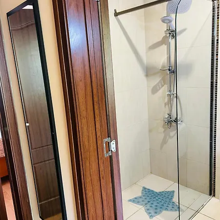 アパート For Guests 