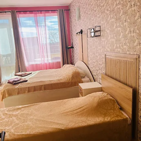 Апартаменты For Guests 