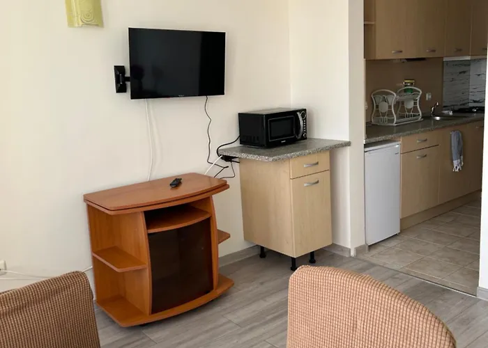 アパート For Guests 