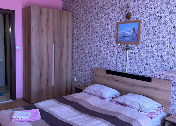 アパート For Guests 