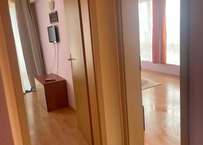 アパート For Guests 