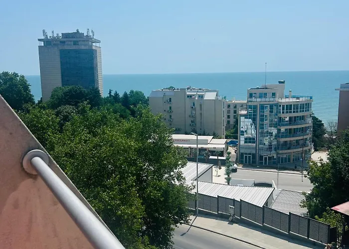 Апартаменты For Guests 